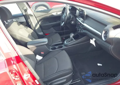 2022 Kia Forte Lxs из США, поврежденный, VIN 3KPF24AD5NE447290